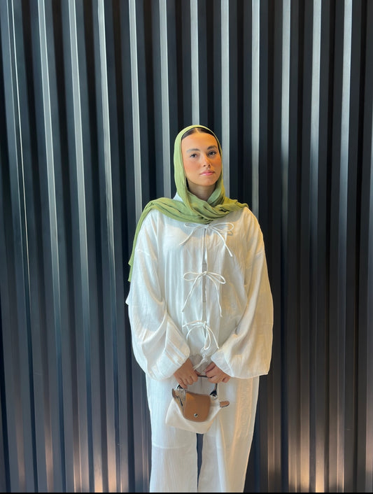 Liyyan Set in White